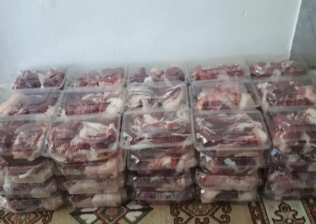 توزیع گوشت قرمز نذری بین نیازمندان کهگیلویه و بویراحمد